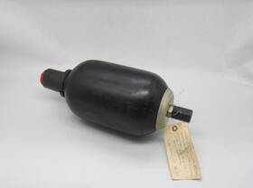 Sta-s-010-b-p3-u-ltb-1 Stauff Hydraulic Accumulator 1 Us Gal Needs Recharge Used
