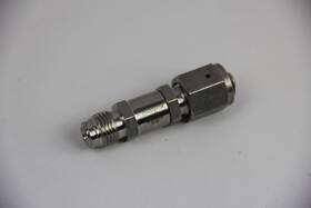 Ss-4c-vcr-25 Swagelok 1/4 Inch Mvcr Stainless Steel Poppet Check Valve 25psi - Used