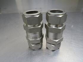 Swagelok Ss-chs16-1 Valve - No Ferrules Lot Of 2