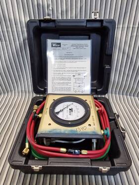 7007-3 Taco 788 Differential Pressure Gauge Set With Case And Hoses
