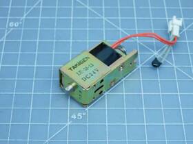 Le-33-13 Takigen Solenoid Lock T151328