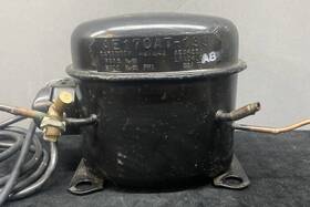 Ae17oaat-133 Tecumseh Model Ae 17oat-133 Vintage Compressor With Plug Working Sold As Is