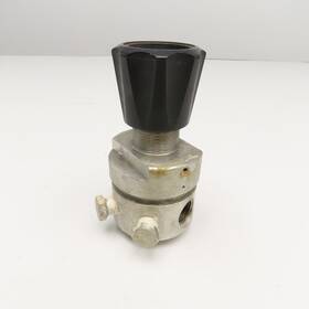 44-3261h283-607 Tescom 1/2 Inch Npt Stainless Steel 500psi Pressure Regulator