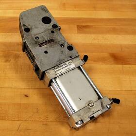 Ku-50-v-br2-a034-t22 Tunkers Inc Pneumatic Power Clamp - Used