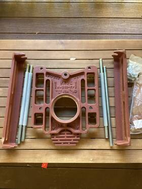 W-310-fp Wade Horizontal Adjustable Water Closet Carrier Bracket Cast Heavy Duty