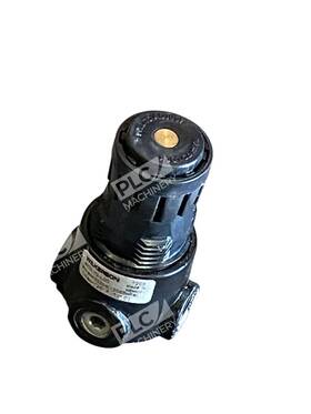 R03-02-l00 Wilkerson Pneumatic 1/4 Inch 0-300psi No Gauge Air Regulator