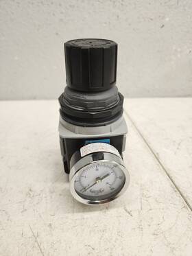 R28-04-g0g0b Wilkerson Pneumatic / R2804g0g0b Used