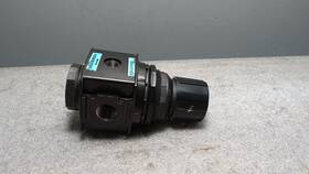 R28-c4-f0g0b Wilkerson Regulator 1/2 Bspp 0-125 Psi Zinc R28c4f0g0