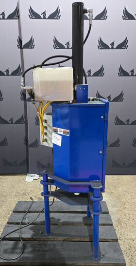 Hpc-405 Zorin 5g Hydraulic Pail Crusher Used 115v