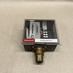 Honeywell L91B 1068 Pressure Controller. Fixed Price $150.00.