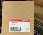 Honeywell Pneumatic Ventilator Valve VP512A 1767 ! New. Fixed Price $125.00.