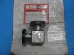 Lh Leybold Heraeus Right Angle Two-way Vacuum Fitting, KF-16 Flanges, New. Fixed Price $37.50.