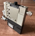 Smc ZM071H-J5LZ-E15 / ZSE1-00-15 Vacuum Generator With Compact Pressure Switch. Fixed Price $401.00.