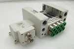 Smc EX250 Si Device Net With Manifold I-VV5QC41-04C16FSDLO. Fixed Price $308.75.
