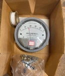 Dwyer 2000-0C 15PSI 0-.50 Nsnp (new). Fixed Price $49.99.