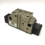 Destaco DPDL-175-150-E-V Modular Air Gripper 2-JAW, 1.5" Stroke, 200LBS 100PSI. Fixed Price $950.00.