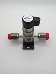 Tech AZ3625S-2PW-FV4-FV4 High Purity 1/4" Lever Operated Diaphragm Valve. Fixed Price $45.00.