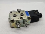 Rexroth Directional Control Hydraulic Valve R933000010. Fixed Price $95.00.