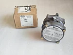 Dwyer 1950-0-2F Explosion Proof Differential Pressure Switch 195002F New#. Fixed Price $349.60.