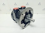 Globe Air Motor VA8C Pneumatic Vane 7.2HP 5.4KW - New. Fixed Price $1330.95.