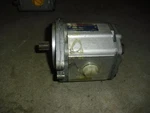 Sauer Danfoss 5000864 Hydraulic Gear Pump. Fixed Price $300.00.
