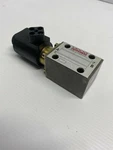 Moog Hydraulic Valve, Type W2P32-SN-6AD-24VDC, Hpn 692685 (new). Fixed Price $618.18.