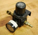 Dixon R72G-2R Regulator With Winiers 6 Psi Gauge And Fittings Used. Fixed Price $28.42.