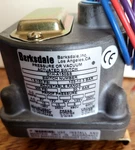 Barksdale Diaphragm Pressure Switch D1H-A150SS. Fixed Price $275.00.