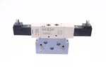 Metal Work 7062020112 + 2X W4015301000 Base Manifold. Fixed Price $199.00.