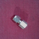 Parker 1/4 Tube Od X 1/8 Npt Pipe Female Straight Connector 316 Stainless Steel. Fixed Price $10.00.