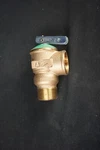 Cash Acme 3/4 Inch Rv FWL-2 Pressure Valve. Bronze. New. Fixed Price $16.96.