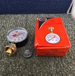 Pasco 1423: 2-1/2" 160# Lazy Hand Test Gauge 3/4" Fht Brass Swivel Connection. Fixed Price $30.00.