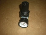Clippard MMR-2Q Pneumatic Pressure Regulator W/0-160PSI Gauge 1/4" Npt Nnb. Fixed Price $24.99.