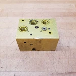 Vickers MCD-3389 Hydraulic Valve, 120VAC Used. Fixed Price $161.49.