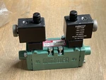 Numatics I12BB400S000030 Solenoid Valve With 2-237-749B Coil New. Fixed Price $100.00.