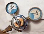 Purox Cga 580 Compressed Gas Regulator Union Carbide Type R-2052. Fixed Price $45.00.