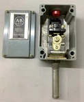 Allen-bradley 837-V1 Temperature Control Switch -125 (B496). Fixed Price $363.00.