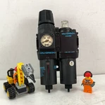 Wilkerson *nos* B08-02-FKG0 Regulator 150PSI W/ L08-02-LK00 Lubricator. Fixed Price $65.00.
