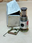 Enertrols Silver Line Sasl 3/4 X 1-P-SF Adjustable Industrial Shock Absorber. Fixed Price $399.99.