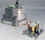 Barksdale D1H-A150SS Housed Diaphragm Pressure Switch, 1.5-150 Psi, 10A. Fixed Price $412.78.