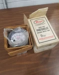 Dwyer Photohelic Pressure Switch / Gage 3000-00AV #3673SRB10. Fixed Price $100.00.