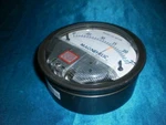 Dwyer Magnehelic 2000-00-C 200000C Differential Pressure Gauge. Fixed Price $92.07.