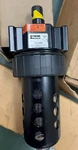 Parker Schrader Bellows 17L32BE 1/2" Lubricator. Fixed Price $95.00.