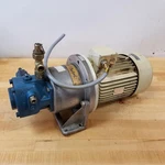 Rexroth PV7-20/20-20RA01MA0-10 Hydraulic Pump W/ Unknown Motor And Adapter Plate. Fixed Price $442.22.