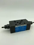 Eaton Vickers Flow Control 868884, Dgmfn 5 Y A1W B1W 30 Genuine-new. Fixed Price $220.00.