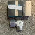 Swagelok S-2000-2-20 Right Angle Elbow Adapter Fitting )TUBE-(1-1/4 )mnpt. Fixed Price $30.00.