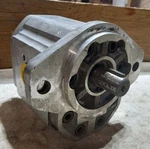 Sauer Sundstrand SNP3/50SC107DDN/4D Hydraulic Gear Pump. Fixed Price $200.00.